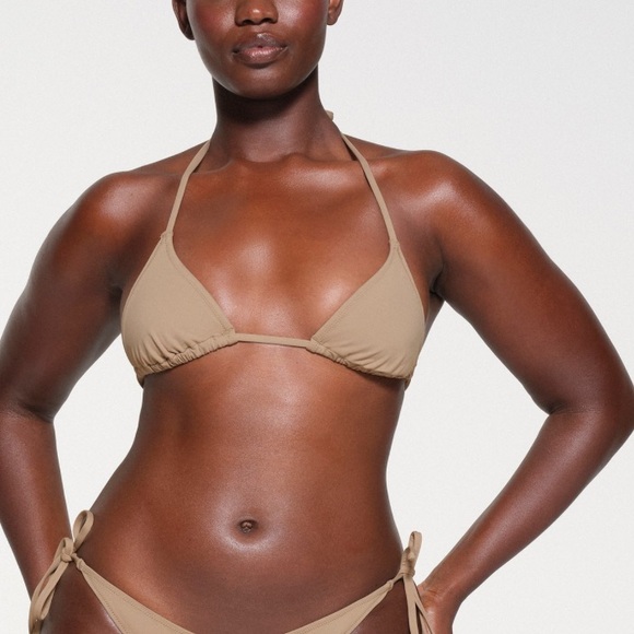 SKIMS Other - SKIMS SIGNATURE SWIM
TRIANGLE TOP